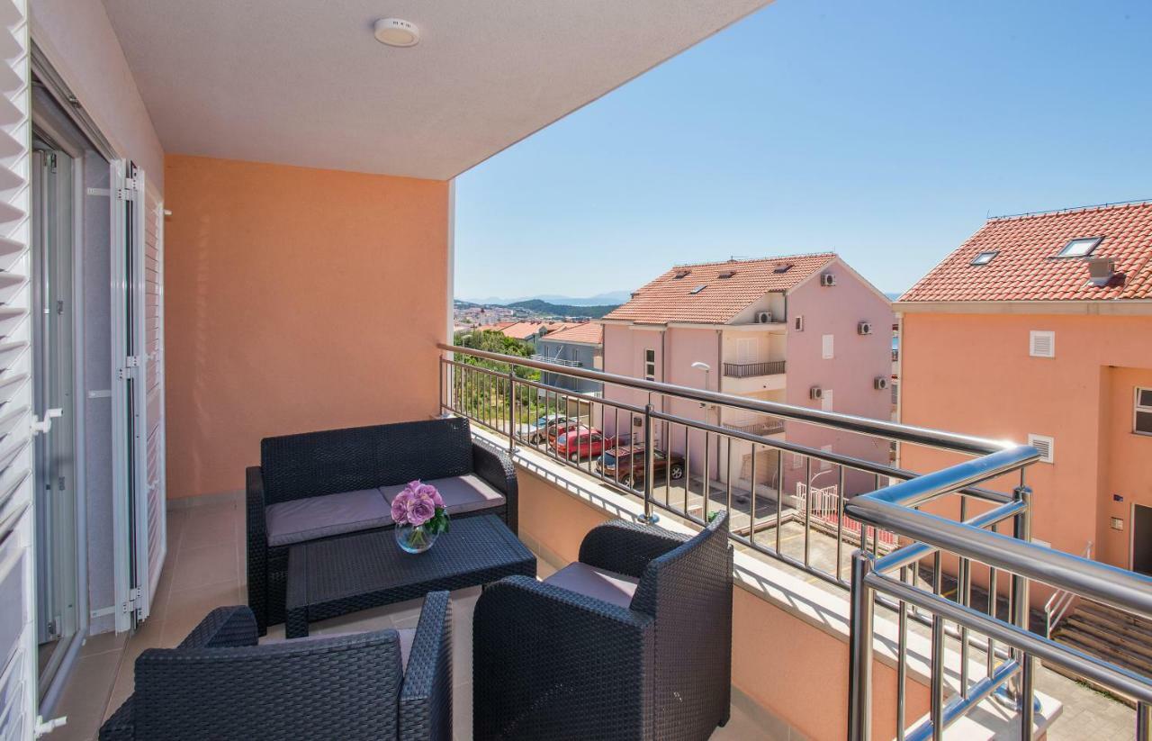 Apartman Dominik Makarska Ngoại thất bức ảnh