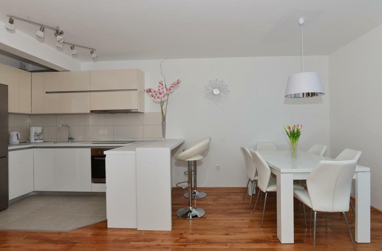 Apartman Dominik Makarska Ngoại thất bức ảnh