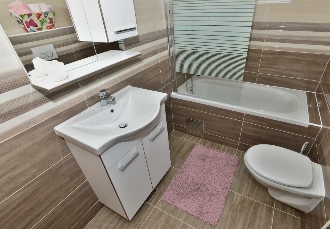 Apartman Dominik Makarska Ngoại thất bức ảnh