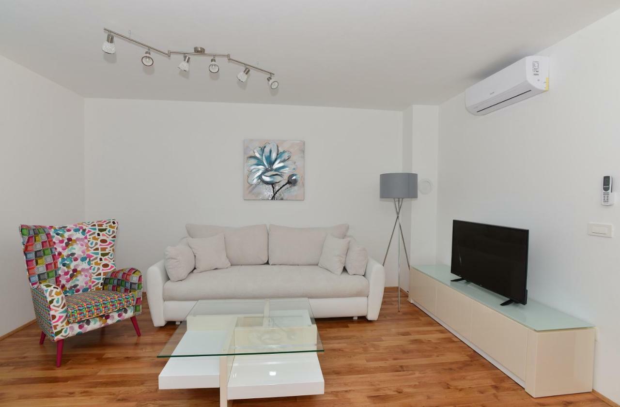 Apartman Dominik Makarska Ngoại thất bức ảnh
