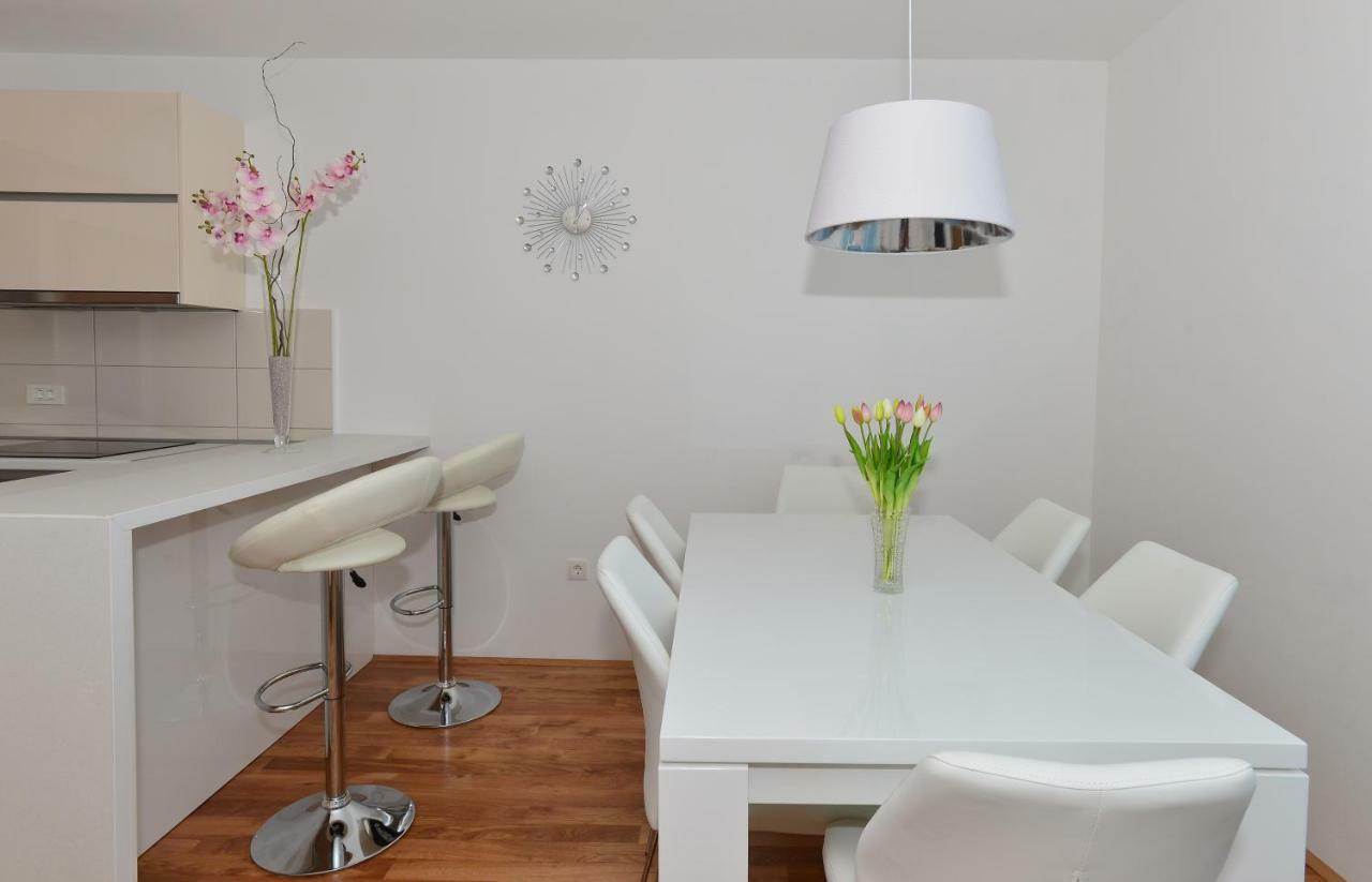 Apartman Dominik Makarska Ngoại thất bức ảnh